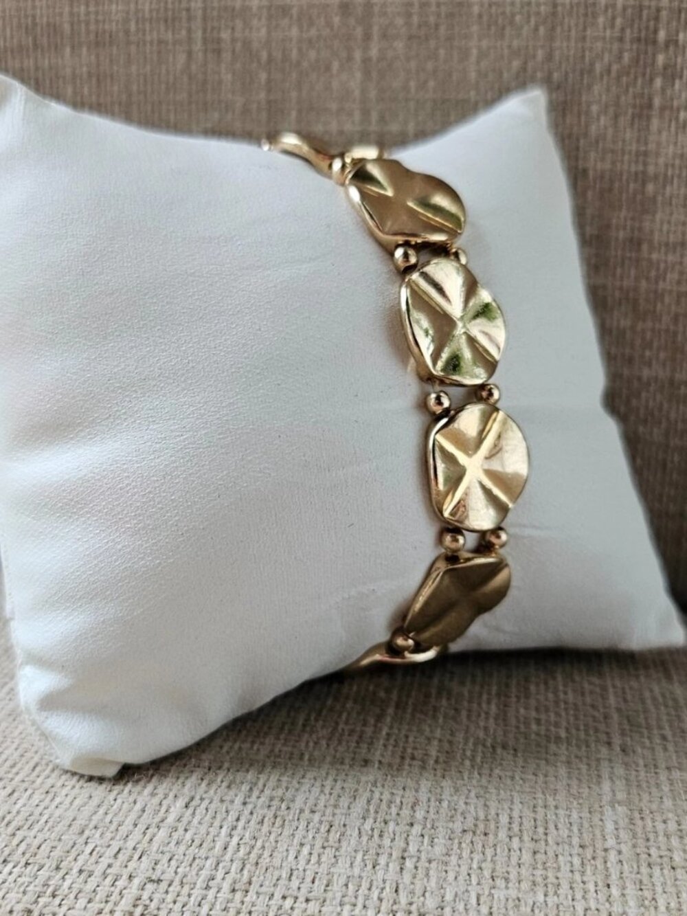 Fashion Bracelet Gold Tone Wrist Band Fashion Jewelry Stretched Metal Band - Picture 6 of 9